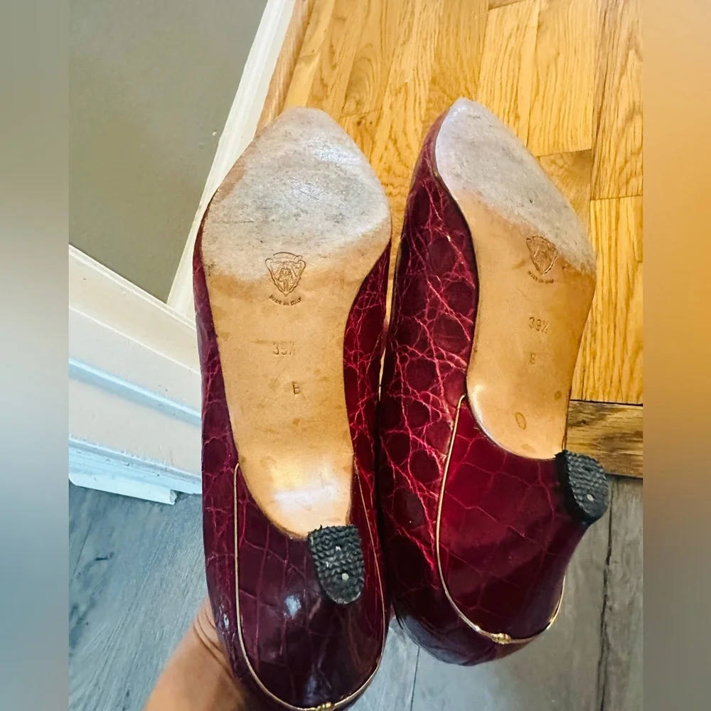 Gucci red Croc-Embossed Heels - Picture 4 of 6